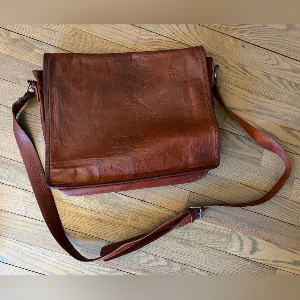 Kodiak Rustic Brown Leather Messenger Bag